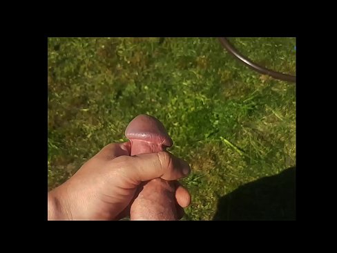 ❤️ گرم hottie پنهنجي گلابي pussy fucked حاصل ڪري ۽ هڪ اونهاري جي باغ ۾ squirt سان cums ❌
